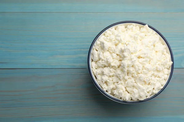 Delicious Fresh Cottage Cheese Blue Wooden Table Top View Space — Stock Photo, Image