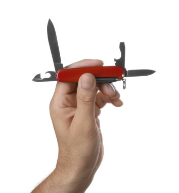 Beyaz arkaplanda çoklu aracı tutan adam, yakın plan