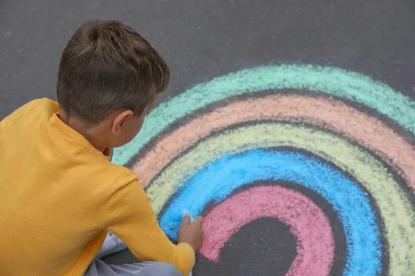 Child Drawing Rainbow Chalk Asphalt View — Stock Photo, Image