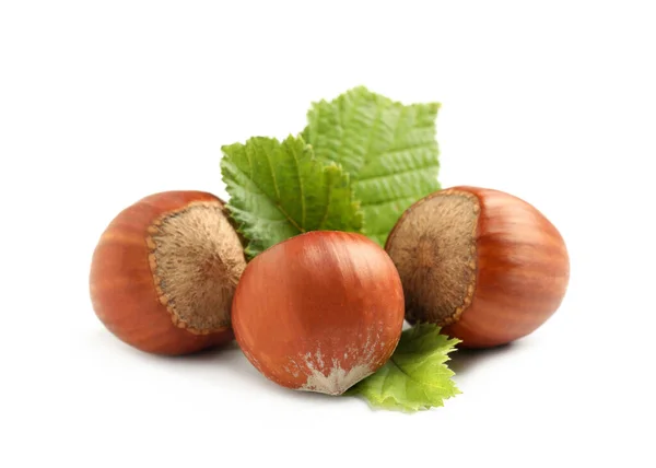 Tasty Organic Hazelnuts Leaves White Background — Stock Photo, Image