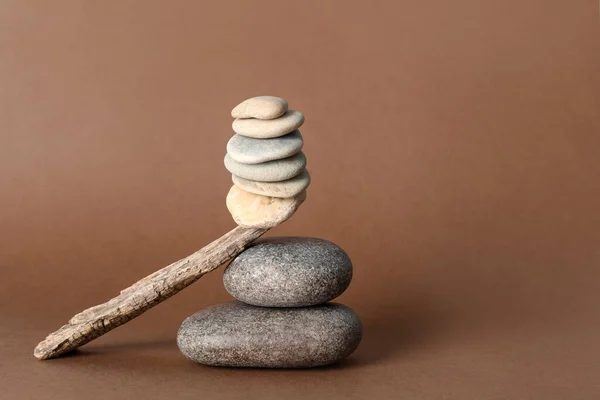 Stack Stones Balancing Wooden Stick Brown Background Space Text Harmony — Stock Photo, Image