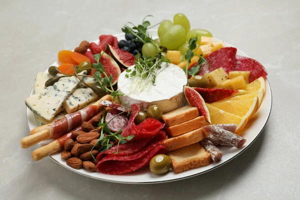 Set Diversi Deliziosi Antipasti Serviti Tavolo Grigio Chiaro — Foto Stock