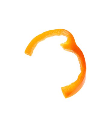 Lezzetli dolmalık biber parçası beyazda izole edilmiş.