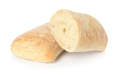 Beyaz üzerine izole edilmiş taze pişmiş ciabatalar.