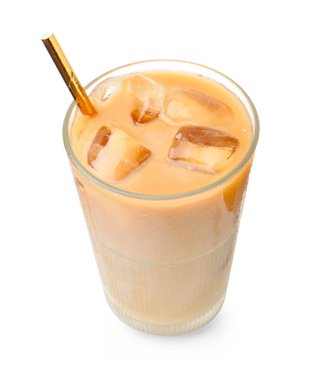 Beyaz bardakta nefis buzlu kahve.