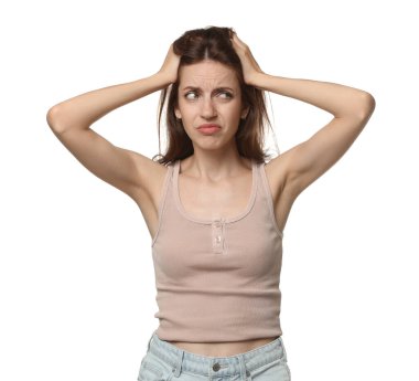 Kadın saç dökülmesi sorunu beyaz arka plan üzerinde olan