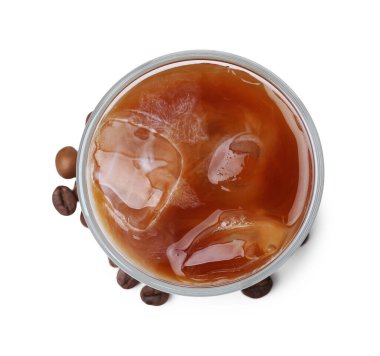 Sütlü ve fasulyeli lezzetli buzlu kahve.