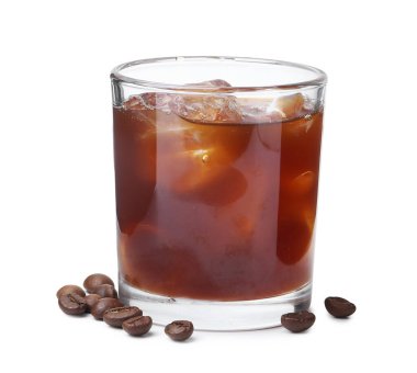 Lezzetli buzlu kahve ve kuru fasulye.