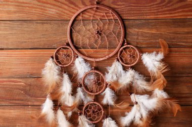 Ahşap arka planda güzel bir düş kapanı.