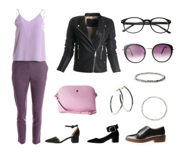 Beyaz arka plandaki kadınlar için şık kıyafetler, ayakkabılar ve aksesuarlar koleksiyonu. Havalı bahar havası.