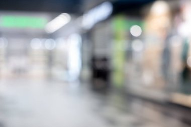 Vitrinli alışveriş merkezinin bulanık görüntüsü. Bokeh etkisi