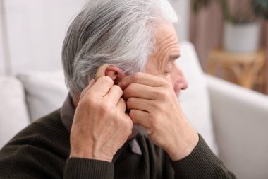 İşitme cihazı evde ile komuta sizde