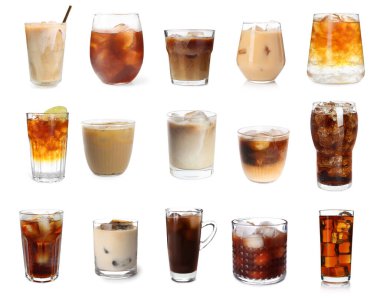 Buzlu kahve. Beyaz arka planda farklı içecekler, set