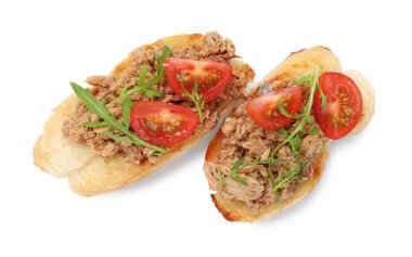 Ton balıklı, domatesli ve roka soslu nefis bruschettalar.