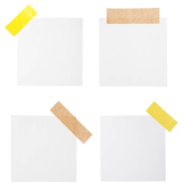 Beyaz üzerine izole bir sürü boş kağıt nota, set