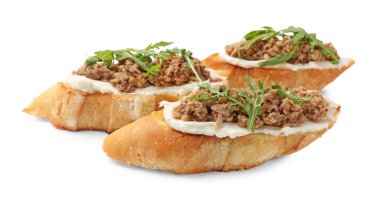 Ton balıklı, krem peynirli ve roka soslu nefis bruschettalar.