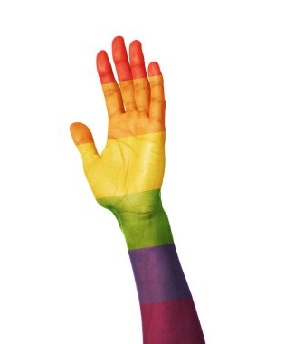 Beyaz arkaplanda LGBT bayrağının renklerini gösteren adam, yakın plan