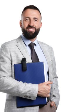 Gizli kamera ve beyaz arka planda panosu olan bir iş adamı.