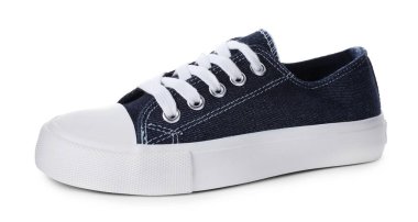 Beyaz tenli şık bir çocuğun spor ayakkabısı.