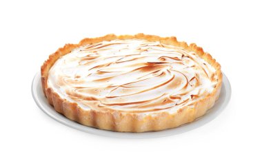 Beyazın üzerine izole edilmiş lezzetli bir kremalı pasta.