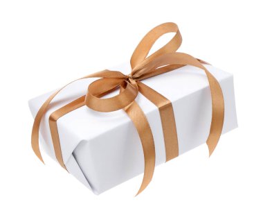 Beyaz kurdeleli bir hediye kutusu.