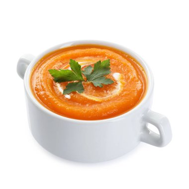 Lezzetli balkabağı kremalı çorba, maydanozlu ve yalıtılmış beyaz.