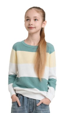 beyaz zemin üzerinde sevimli kız portresi