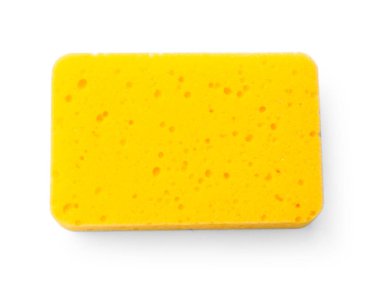 Temiz bir mutfak süngeri beyaza izole edilmiş, üst manzara