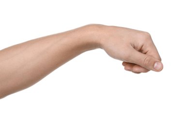 Beyaz arka planda bir şey tutan adam, yakın plan.