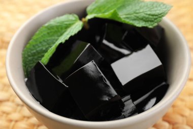 Masada naneli lezzetli bitkisel jöle, yakın plan.