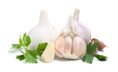 Taze sarımsak ve maydanoz.