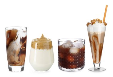 Beyaz üzerine izole edilmiş farklı kahve içecekleri koleksiyonu.