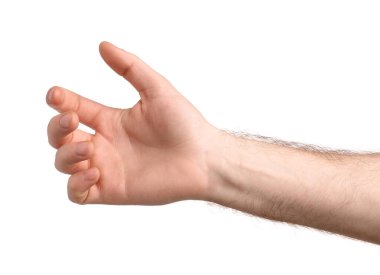 Beyaz arka planda bir şey tutan adam, yakın plan.