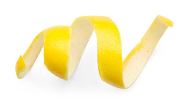 Bir taze limon kabuğu beyaza izole edilmiş.