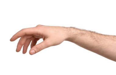 Beyaz arka planda bir şey tutan adam, yakın plan.