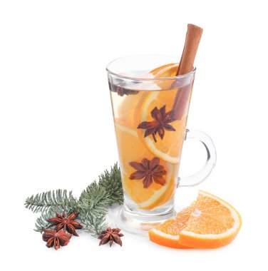 Lezzetli, portakal, baharat ve köknar dallı, beyaz şarap.