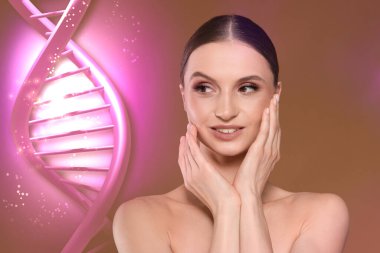 Güzellik ve bilim. Kahverengi arkaplan ve DNA 'lı çekici bir kadın.