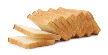 Beyaz üzerine izole edilmiş kızarmış ekmek dilimleri.