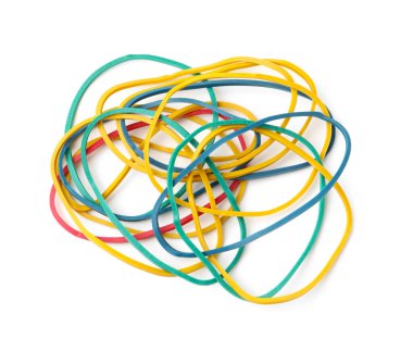Birçok renkli lastik bant beyaz, üst görünümde izole