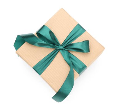 Beyaz manzaralı güzel bir hediye kutusu.