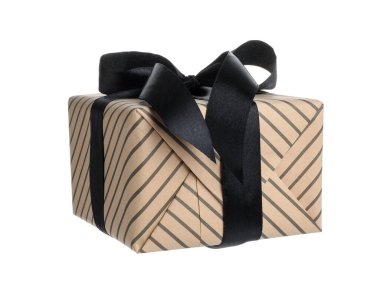 Havada izole edilmiş güzel bir hediye kutusu.