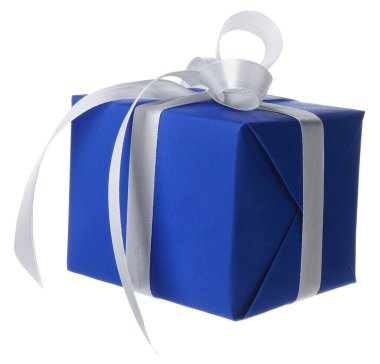 Beyaz tenli güzel bir hediye kutusu.