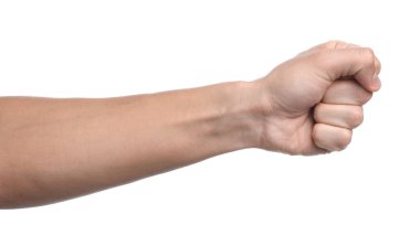 Beyaz arkaplanda yumruğunu gösteren adam, yakın plan