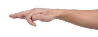 Beyaz arka planda bir şey tutan adam, yakın plan.