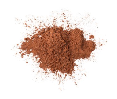 Beyaz üzerine izole edilmiş kakao tozu yığını, üst görünüm
