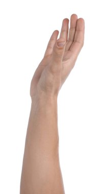 Elini beyaz arka planda gösteren adam, yakın plan.