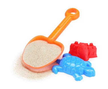 Parlak çocukların kumsaldaki oyuncakları.