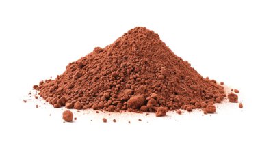 kakao tozu üzerine beyaz izole yığını