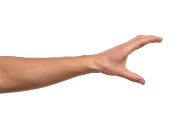 Beyaz arka planda bir şey tutan adam, yakın plan.