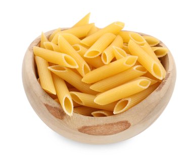 Beyaz kasede çiğ makarna.